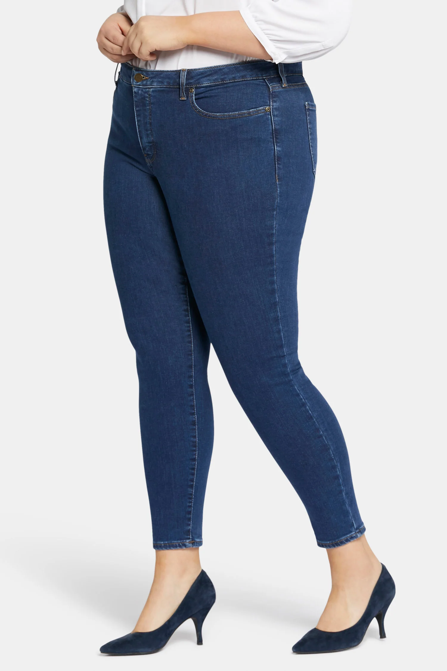 Ami Skinny Jeans In Plus Size - Quinn - Image 3