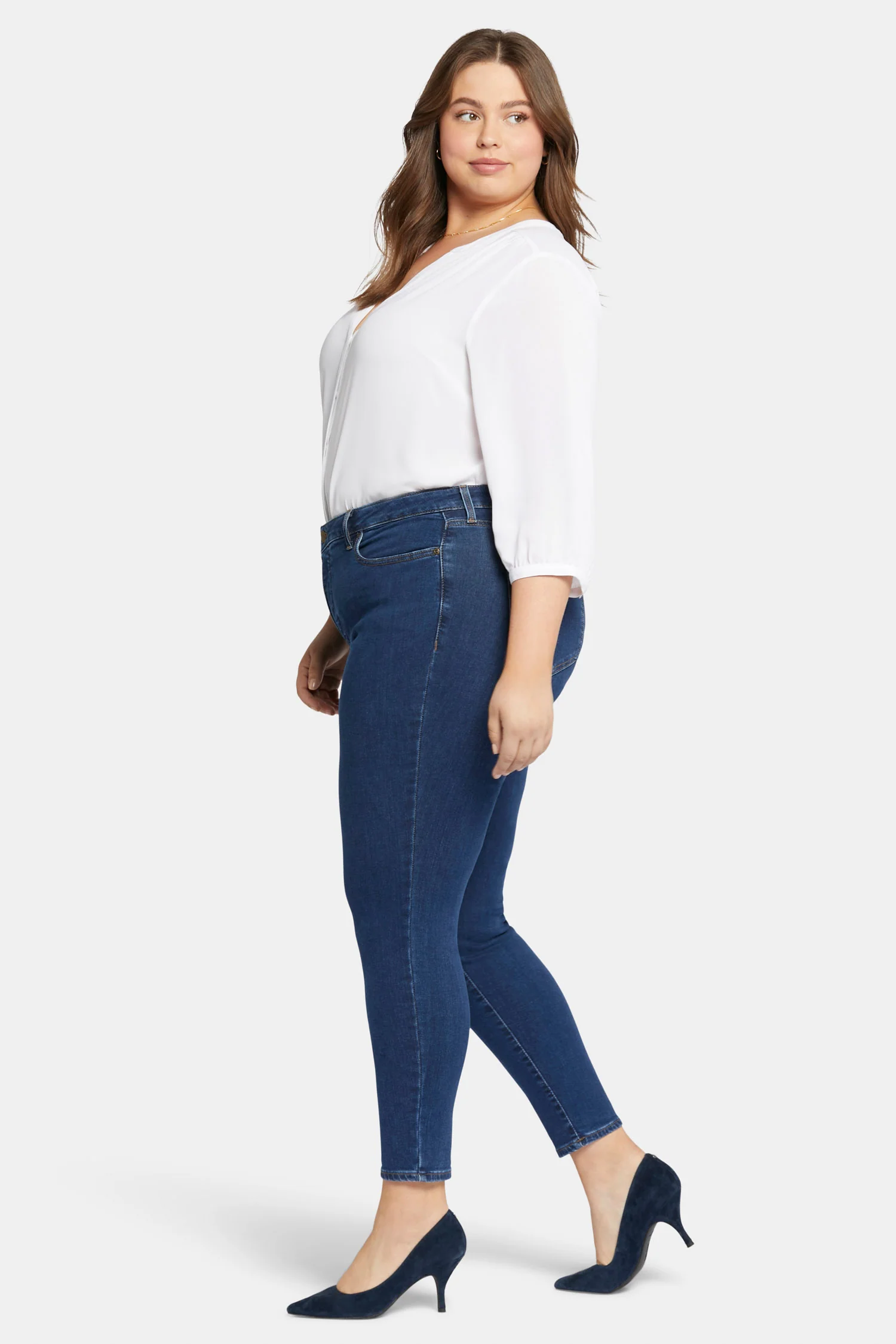 Ami Skinny Jeans In Plus Size - Quinn - Image 5