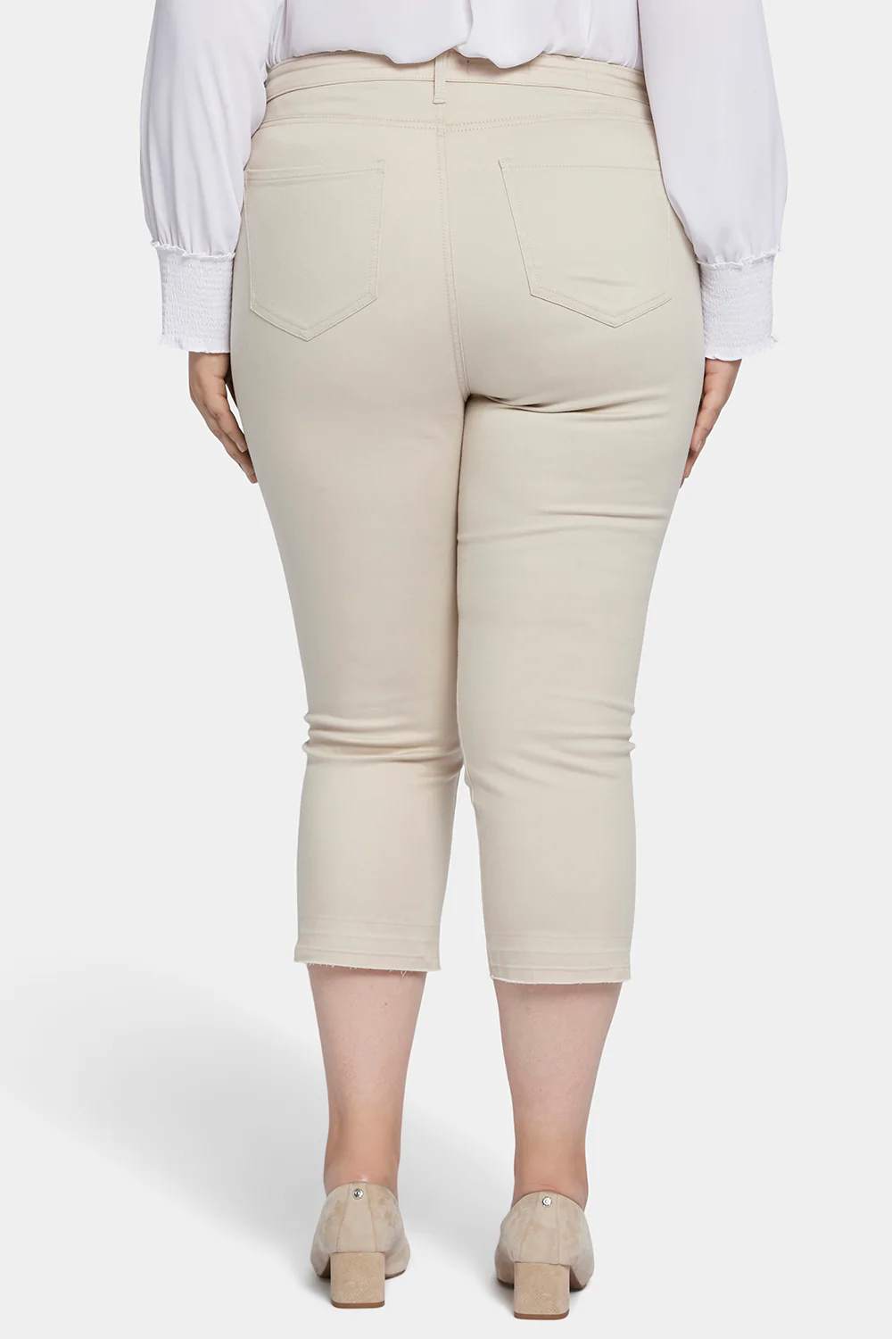 Chloe Capri Jeans In Plus Size - Feather - Image 2