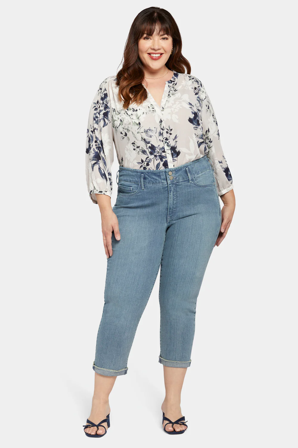 Chloe Capri Jeans In Plus Size - Thistle Falls - Image 4