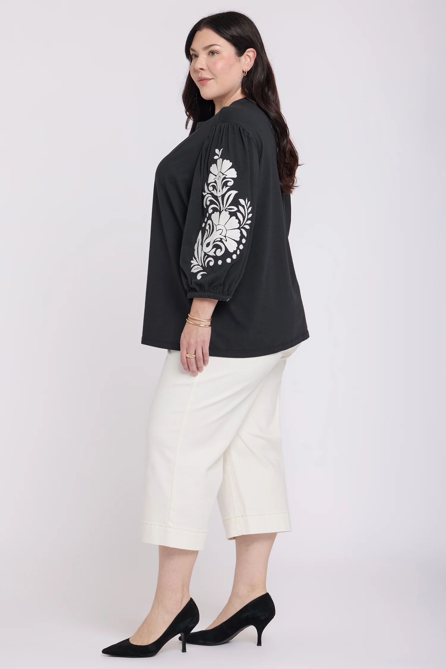 Embroidered Knit Blouse In Plus Size - Black Ivory - Image 4