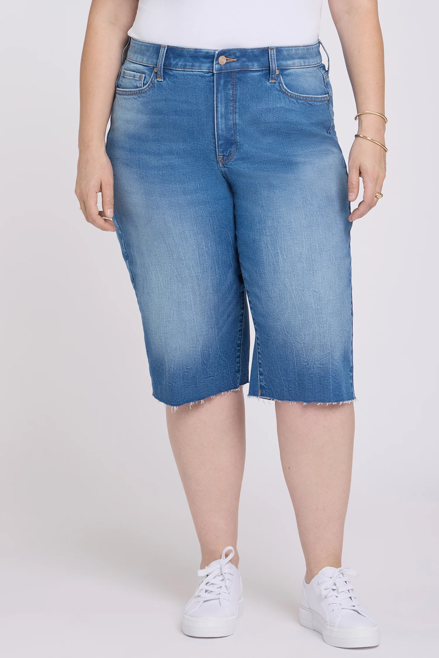 Kristie '80s Bermuda Denim Shorts In Plus Size - Pacifica - Image 4
