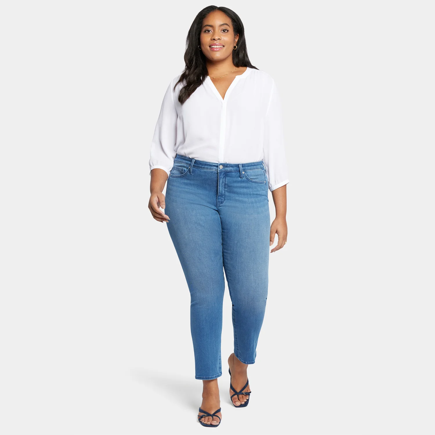 Le Silhouette Sheri Slim Jeans In Plus Size - Stunning - Image 7