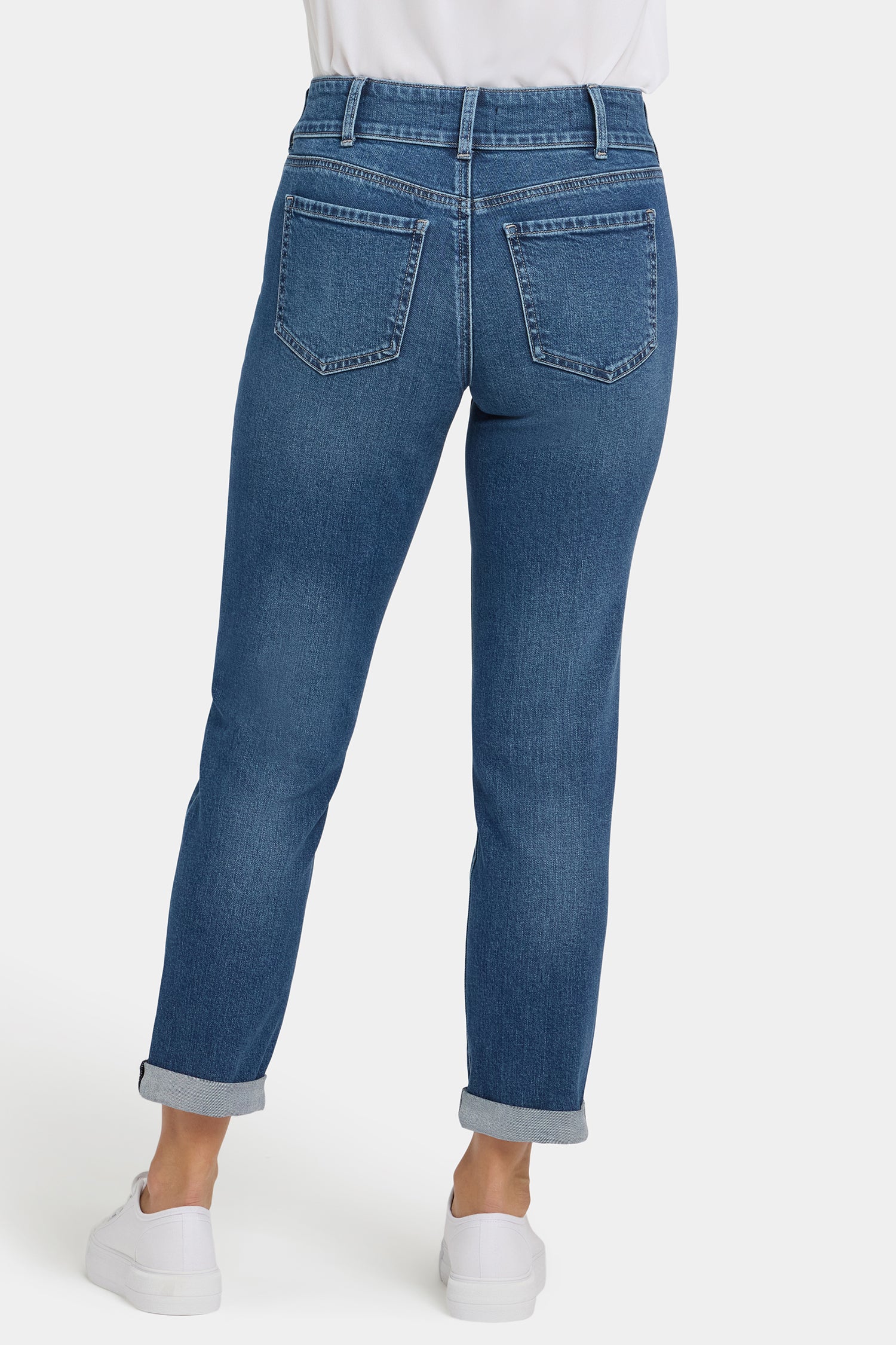 Margot Girlfriend Jeans In Petite - Lake Notre-Dame - Image 3