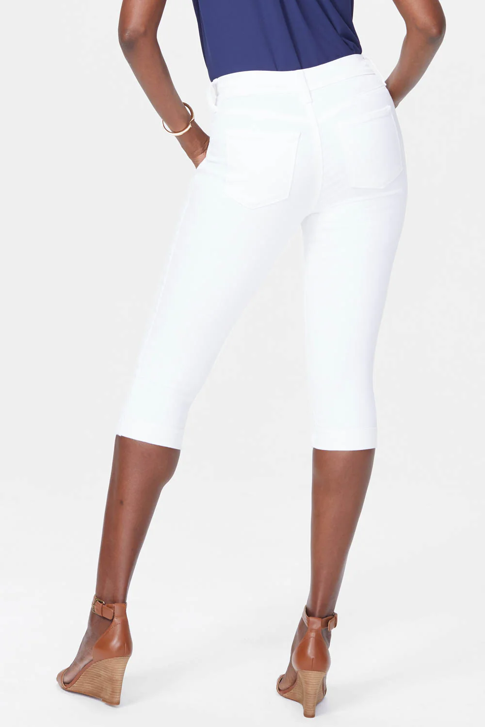 Marilyn Straight Crop Jeans In Petite - Optic White - Image 4