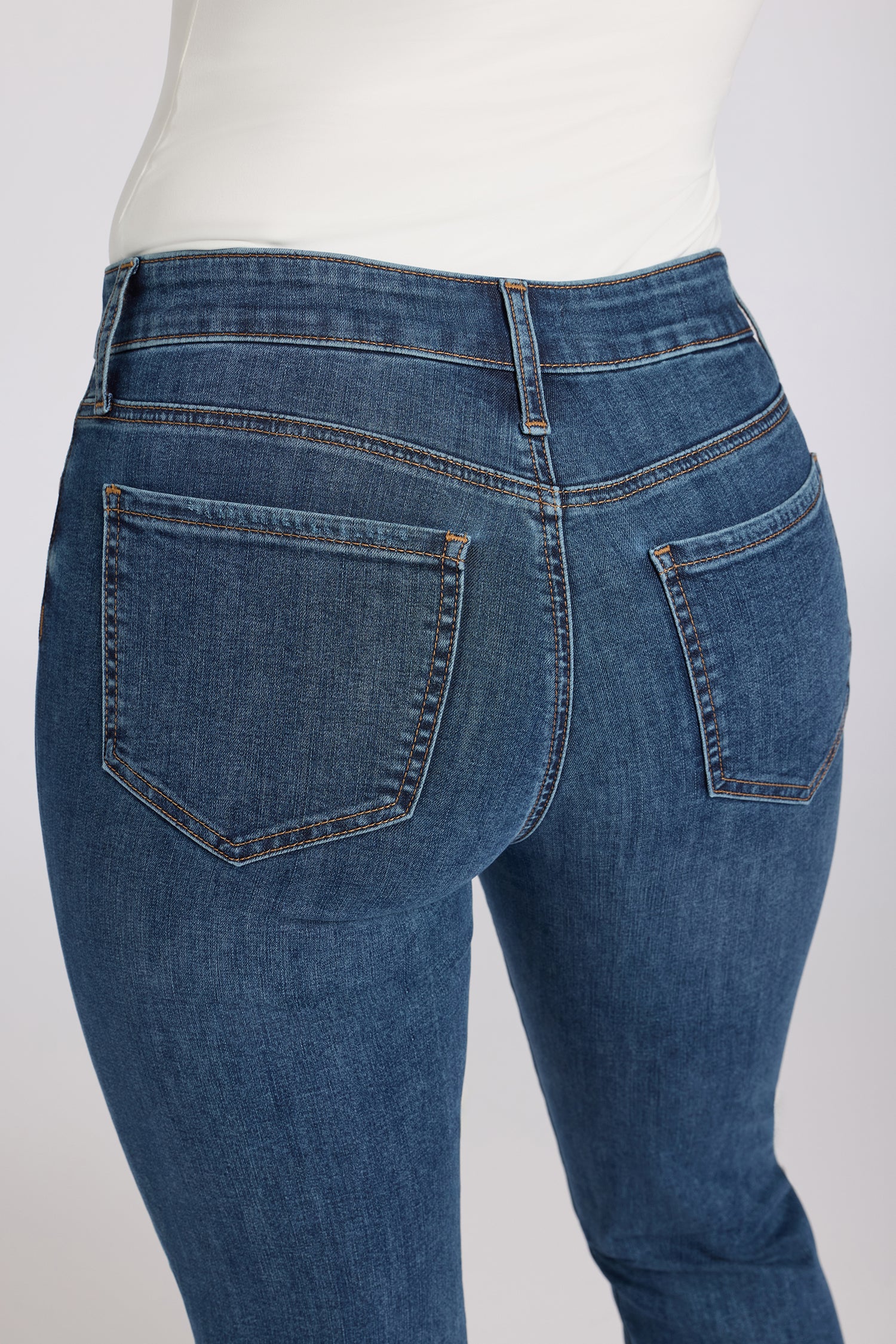 Marilyn Straight Crop Jeans - Sunset Villa - Image 5