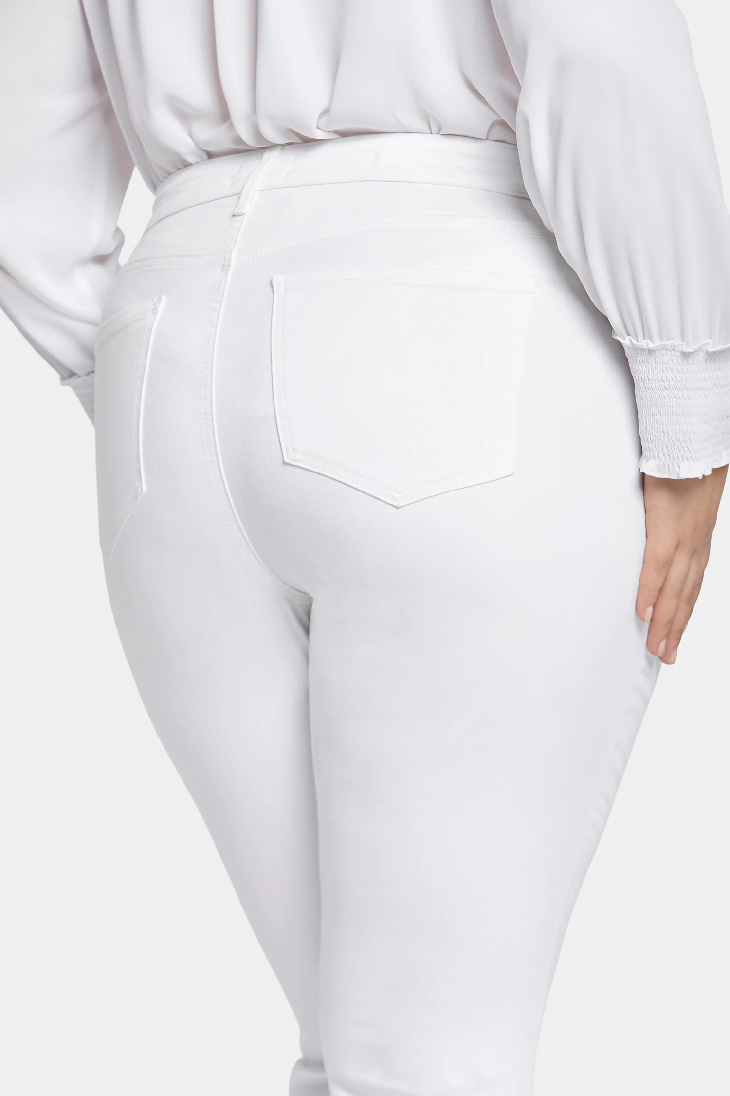 Marilyn Straight Jeans In Plus Size - Optic White - Image 3
