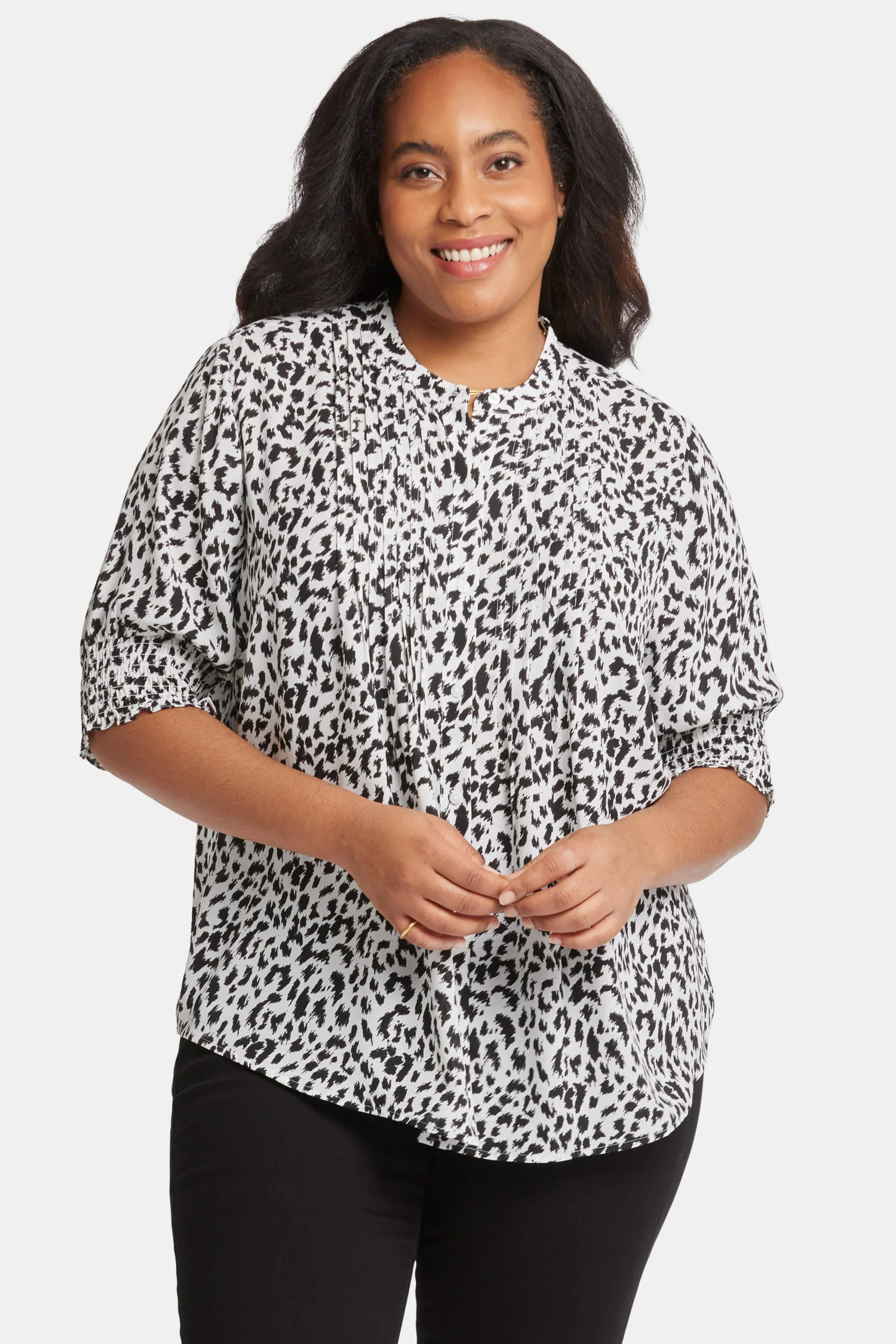 Pleated Peasant Blouse In Plus Size - Gato - Image 4
