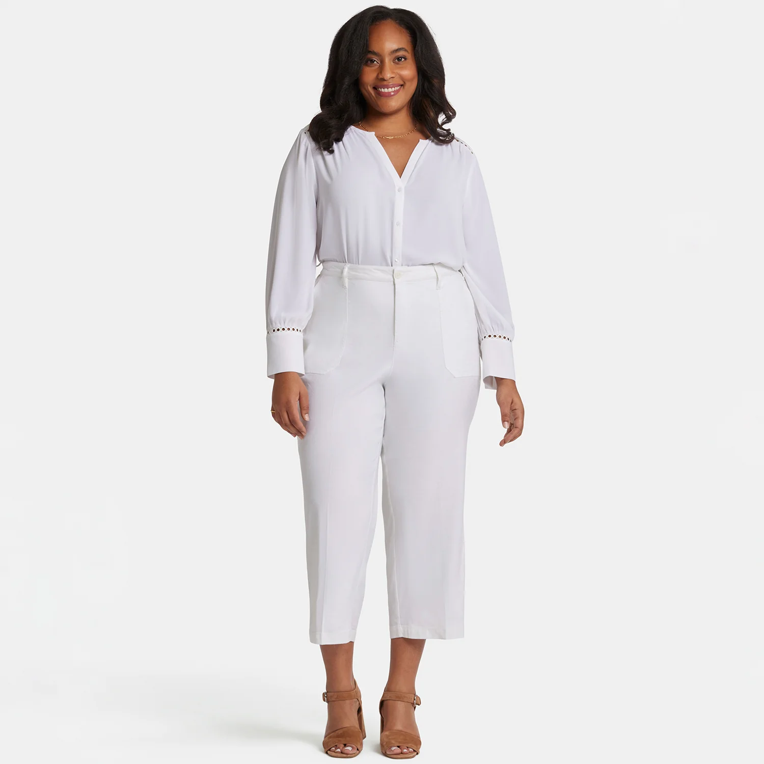 Wide Leg Cargo Capri Pants In Plus Size - Optic White - Image 7