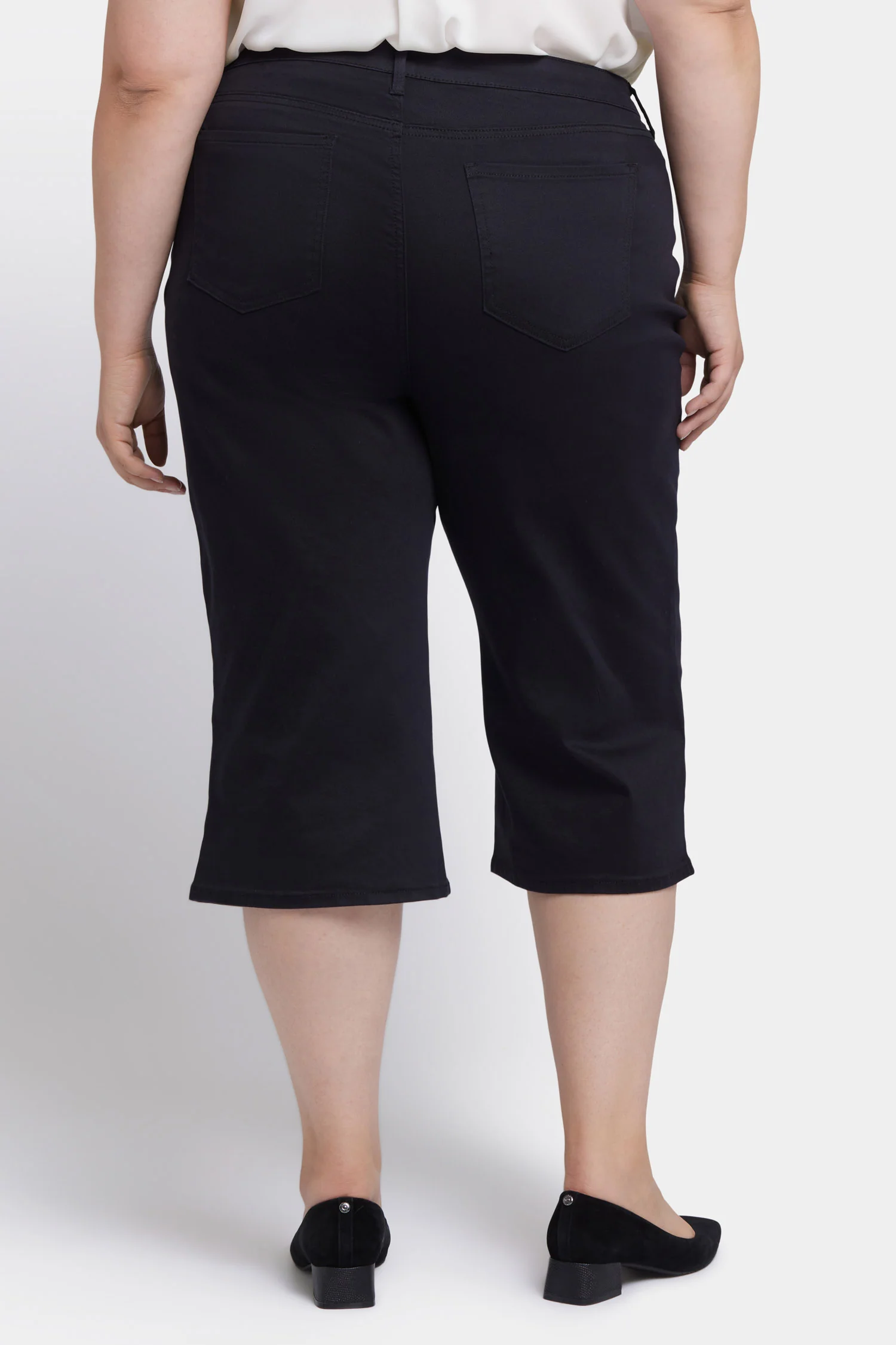 Wide Leg Pedal Pusher Jeans In Plus Size - Black - Image 2